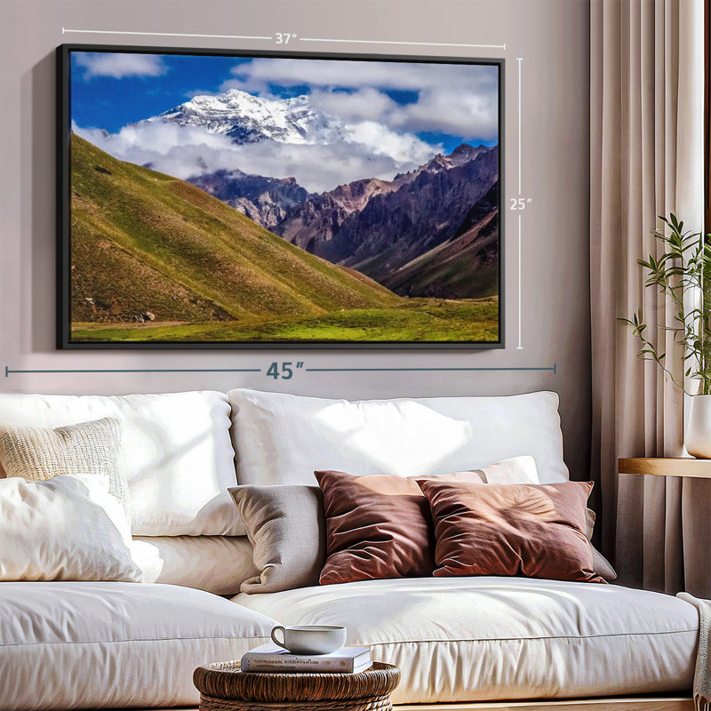 «Cloudy Aconcagua», reproduction sur toile, H 25 po x l 37 po