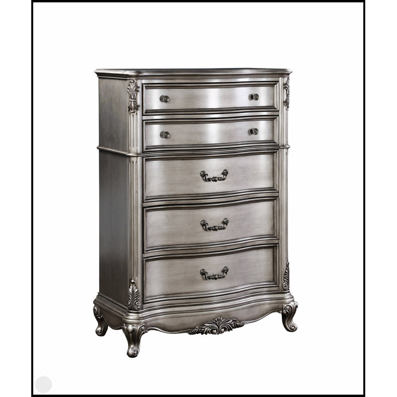Commode Ariadne finition platine antique avec détails en résine complexes et rangement spacieux pour les chambres élégantes