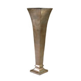 TRUMPET VASE