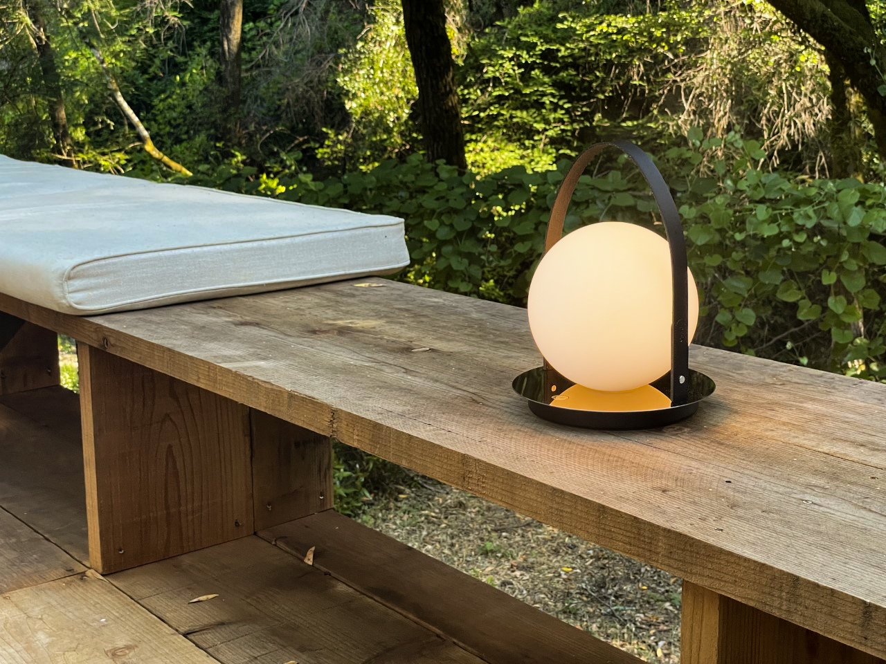 Bola LED Outdoor Lantern, Brass/Black