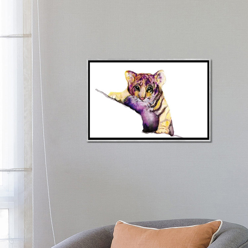 Art little tiger, Toile avec cadre argenté, H 26 po x l 18 po x 1,5 po