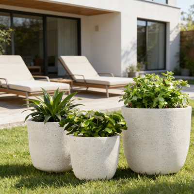 American Style 3-Size Outdoor MGO Planter Set, Lightweight & Stackable For Patio/Garden