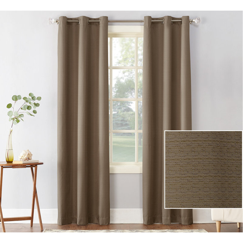 Panneau de rideau thermique obscurcissant et isolant avec œillets Sauers, Moka, l 40 po x L 84 po