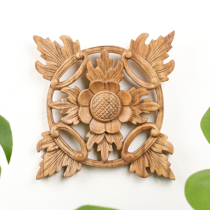 Décoration murale en bois étoile tournesol