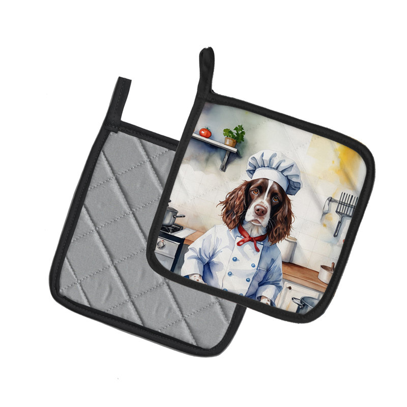 Caroline's Treasures The Dog Chef Polyester Potholder Set