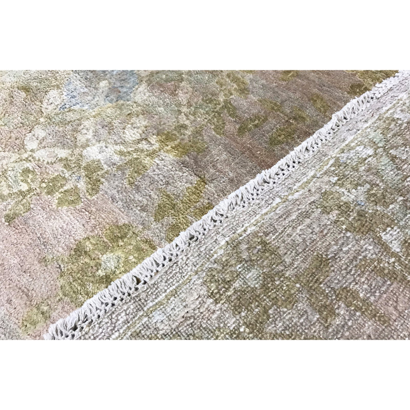 Sona Silk Geometric Area Rug in Rose/Camel