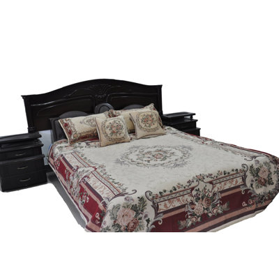 Traditional Floral Quilt