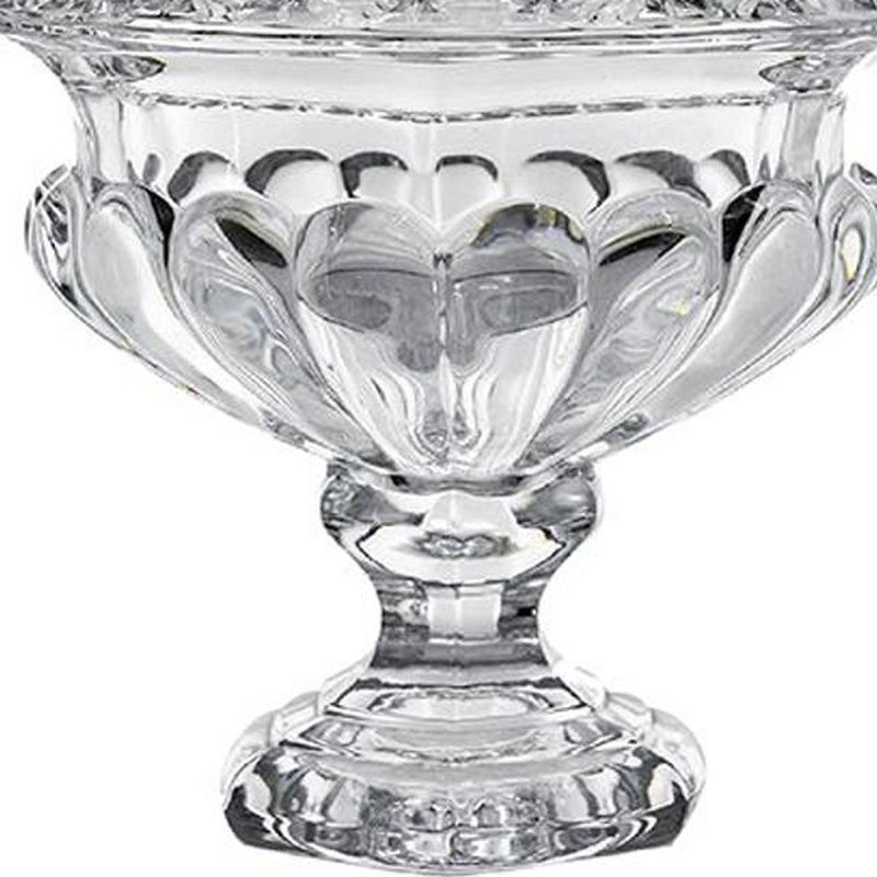 Ensemble de deux vases de table en verre