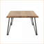 Table basse en bois d'acacia naturel avec pieds en épingle à cheveux noir mat, point focal rustique pour le salon