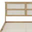 Grand lit en bois d'hévéa avec tête de lit en rotin