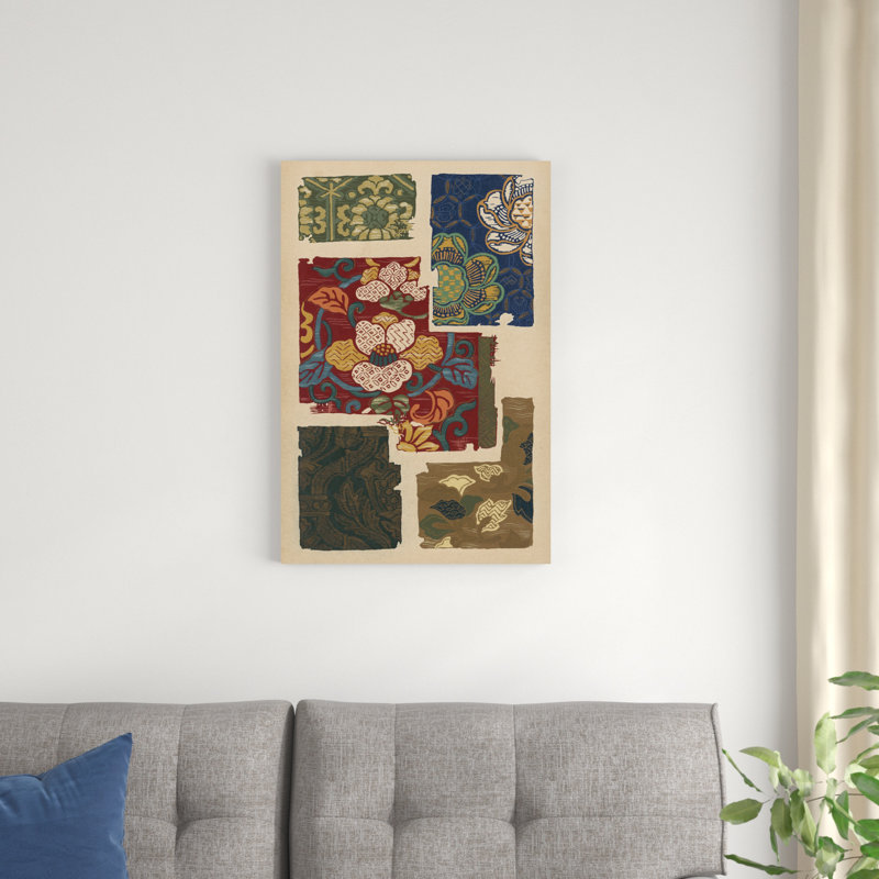 «Japanese Textile Design IV» par Ema Seizan, impression sur toile tendue, H 30 po x l 20 po x P 1,25 po