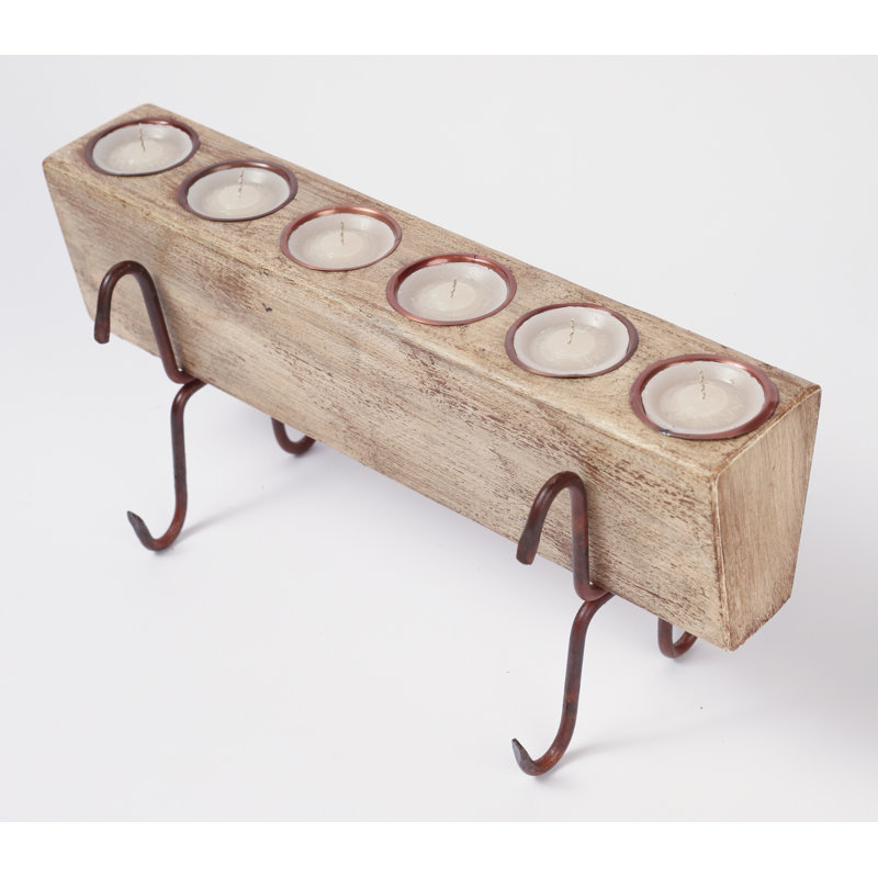 Candélabre en bois, Blanc antique