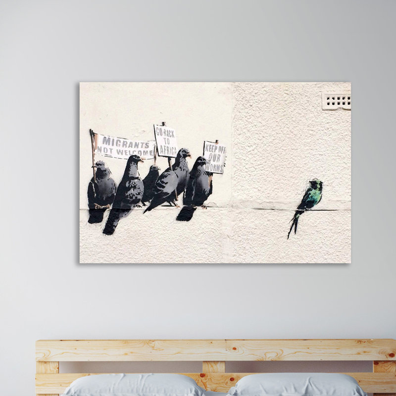 «L'immobilier» par Banksy, impression sur toile tendue, H 12 po x l 18 po x P 1,5 po