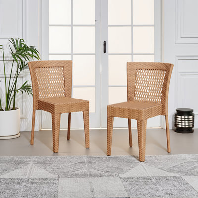 Ensemble de 2 chaises d'appoint empilables, structure en fer rotin PE avec dossier en filet de diamant, chaises d'extérieur compactes à montage rapide