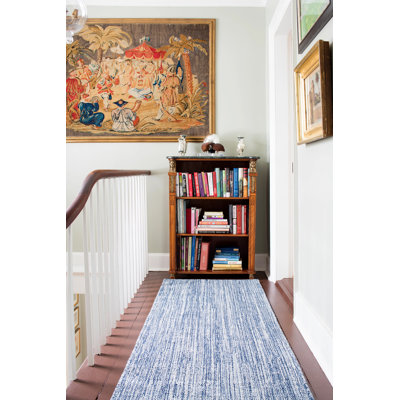 Tapis bleu marine en laine tissé à la main Bella