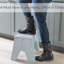 Escabeau pliant en plastique à 1 marche avec capacité de charge de 200 lb.-369287867