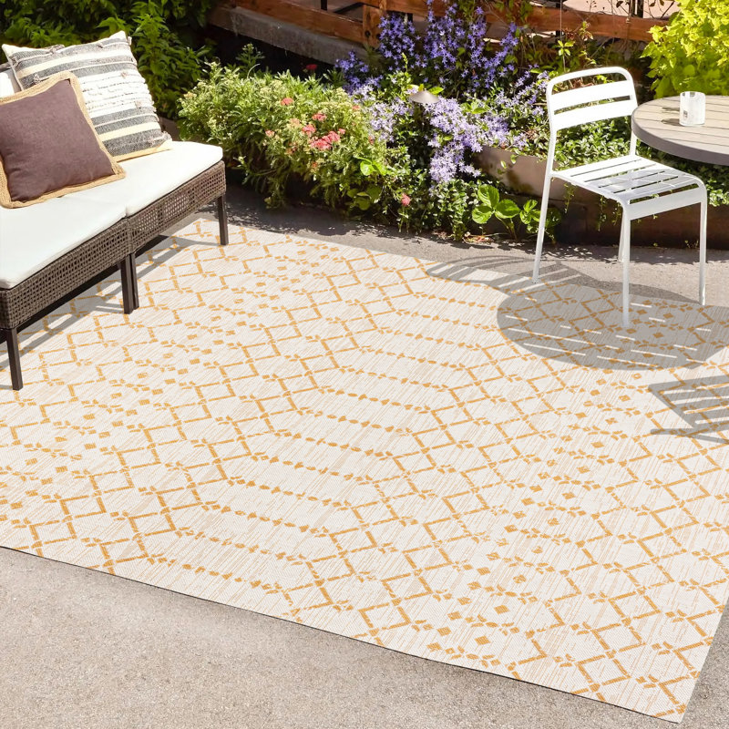 Tapis d'intérieur / extérieur Crompton, Crème / jaune, Rectangle 7 pi 9 po x 10 pi