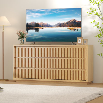 Commode 9 tiroirs cannelée, commode en bois l 58 po