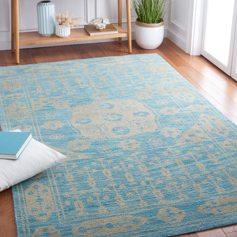 Kenya Hand Knotted Wool/Cotton Floral Rug in Light blue, Rectangle 5' x 8'
