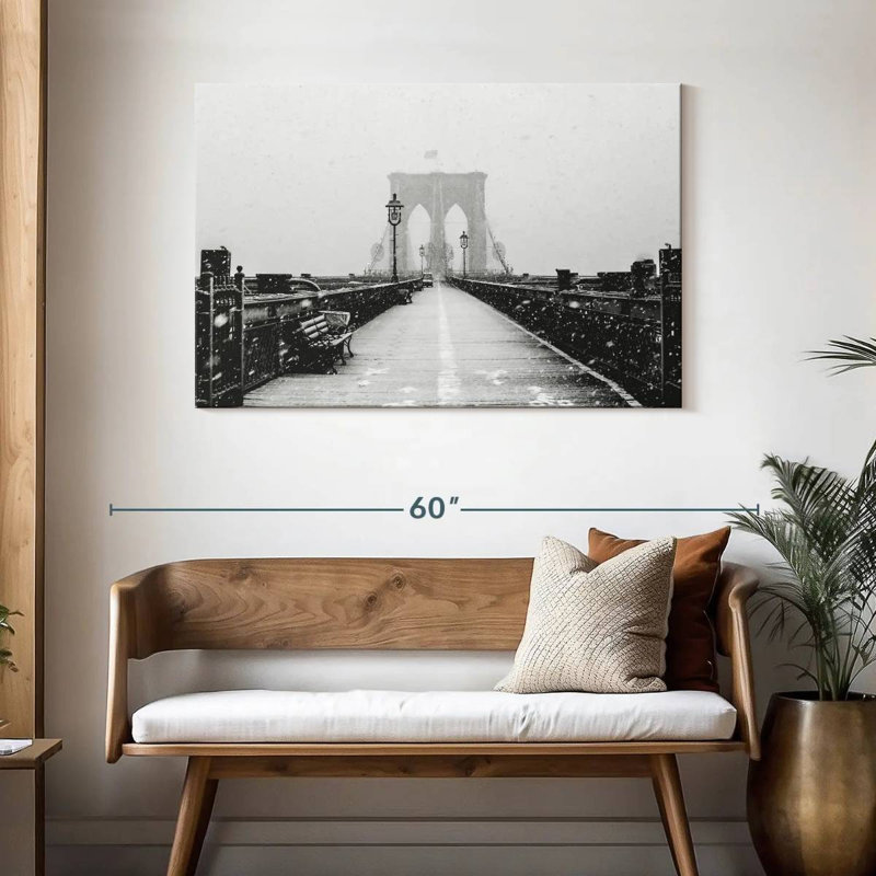 Nicci Winter au pont de Brooklyn, H 30 po x l 45 po