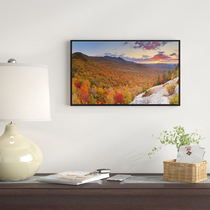 «Endless Forêts in Fall Panorama», reproduction de photo sur toile tendue encadrée, H 12 po x l 20 po x P 1 po, Cadre noir