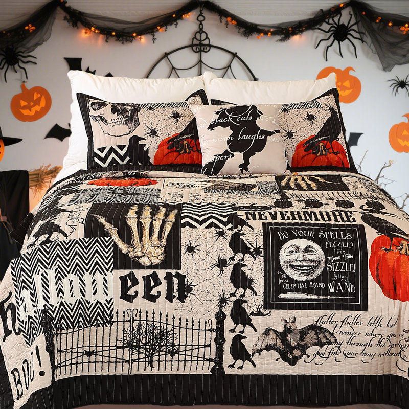 3 Piece Halloween Quilt Set Bedspread Set, Halloween Themed Reversible Bedding Set, Queen Quilt + 2 Standard Shams