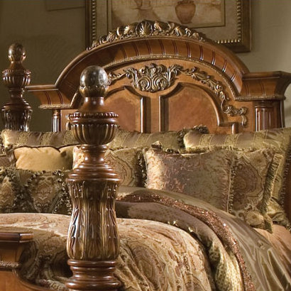 Villa Valencia Scalloped Bed