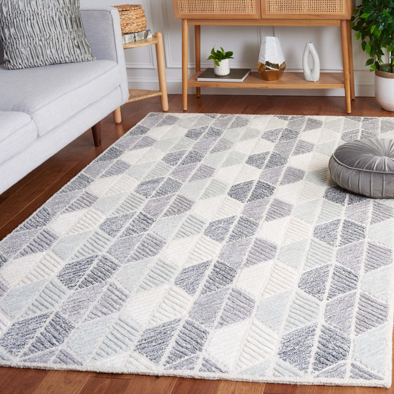 Reaksmey Hand Tufted Wool Viscose Cotton with Latex Geometric Rug in Gray/Ivory, Rectangle 3' x 5'