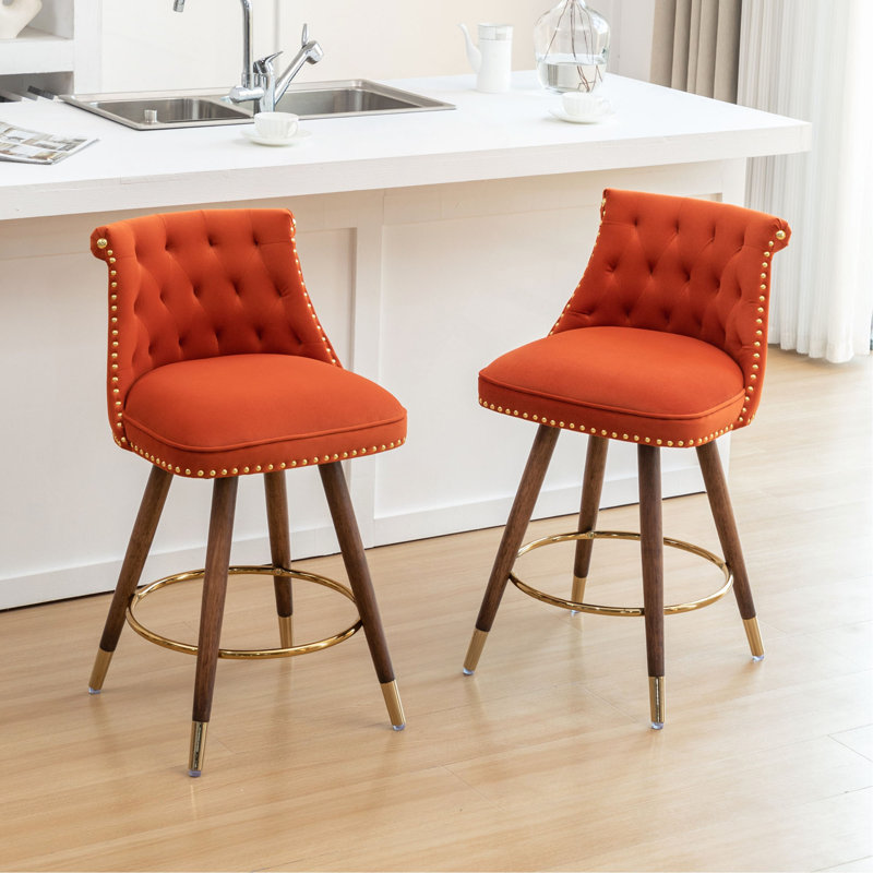 Ensemble de 2 tabourets de comptoir capitonnés avec garniture cloutée Roundhill Furniture Elvara, Orange