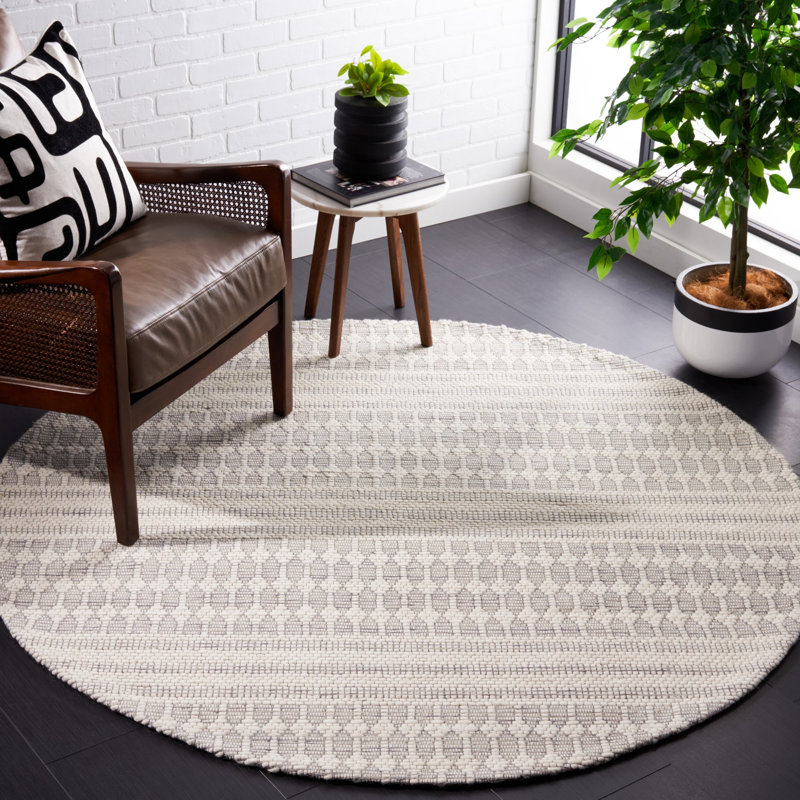 Busbee Hand Woven Performance Geometric Rug, Round 6'