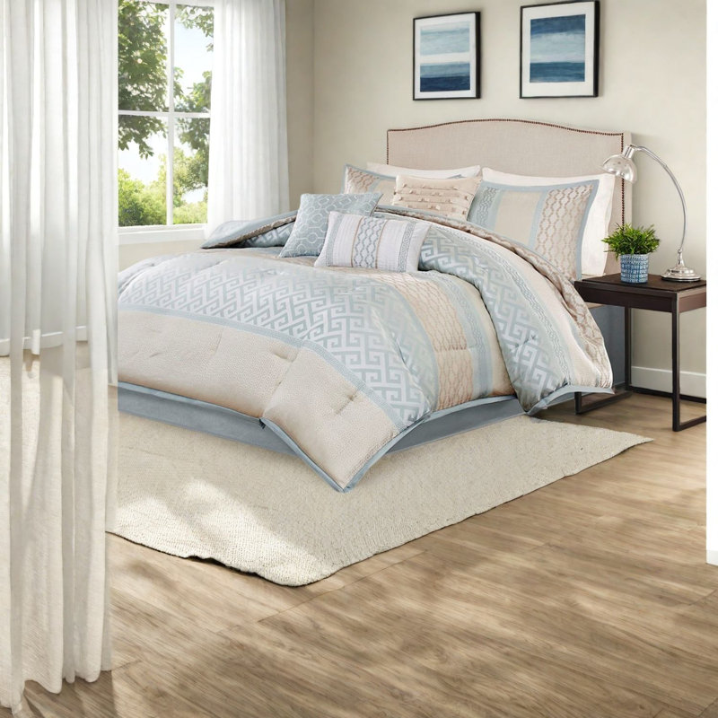 Luxury 7 Piece Bedding Sets, Polyester King Jacquard For Modern Home