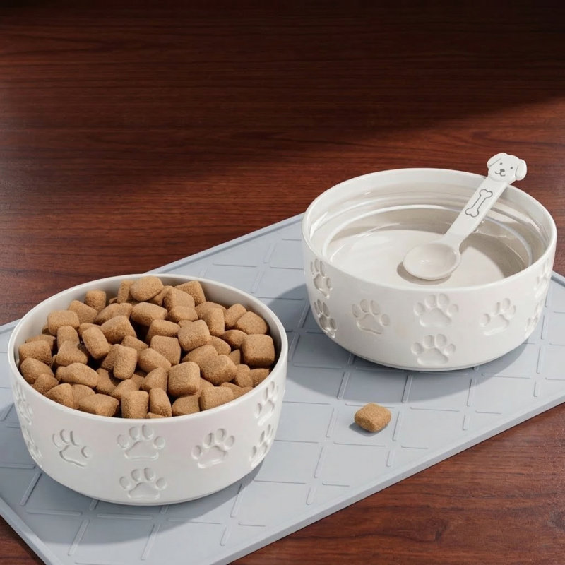 Ensemble de 2 bols en céramique pour chien avec base antidérapante en caoutchouc, 5 po de largeur x 2 po de hauteur, capacité de 2 tasses, pour petits chiens