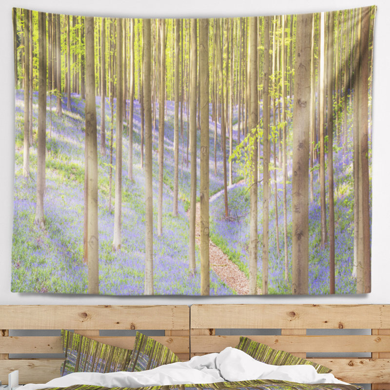 Tapisserie panorama à bluebell forestière en polyester avec accessoires suspendus inclus, H 32 po x l 39 po