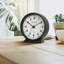 Horloge de table / murale analogique Insta-Set avec technologie Bluetooth