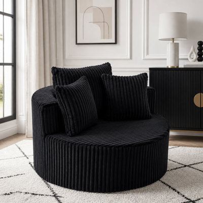 Fauteuil d'appoint pivotant surdimensionné avec revêtement moelleux et coussins décoratifs assortis