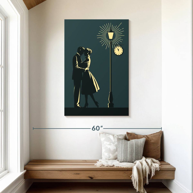 Hardie Lovers By The Street Light, H 45 po x l 30 po