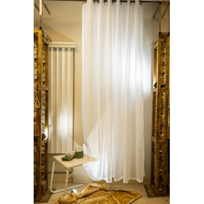 Rideau transparent en polyester Woodhull