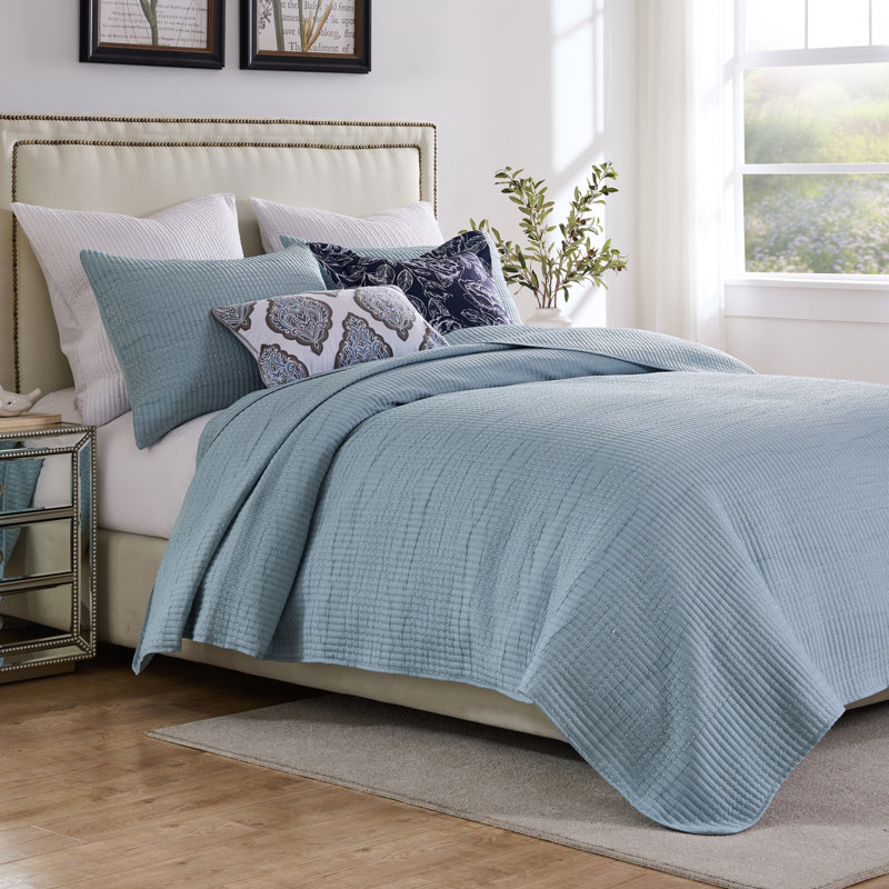 Greenland Home Fashions Cosmo 2-Piece Twin Size Chambray Coverlet Set, 68x88 Inch, Twin Quilt + 1 Standard Sham