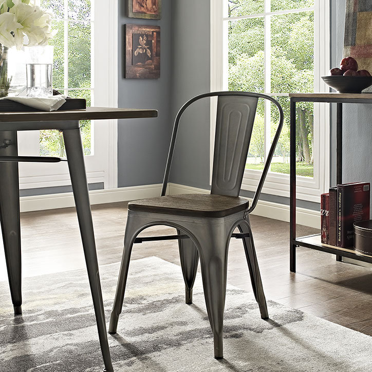  Chaise d'appoint empilable à dossier en lattes d'acier noire, Brun