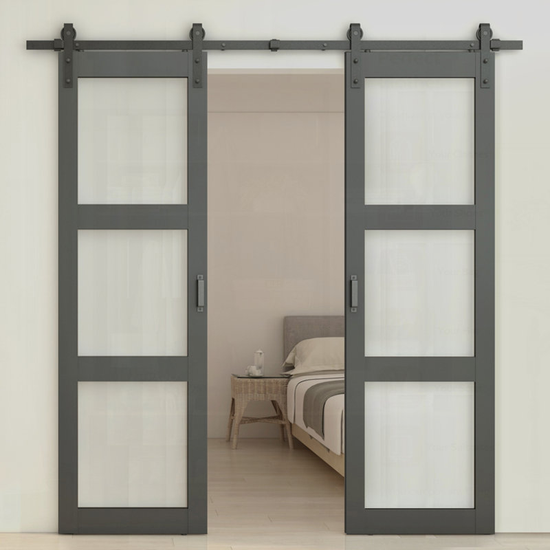 Porte de grange coulissante double en verre trempé givré 3-Lite avec trousse de quincaillerie et poignée pour l'intérieur moderne