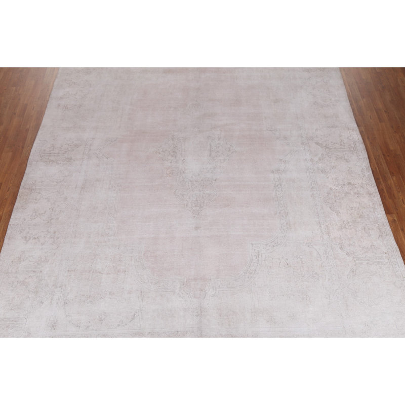 Tapis beige en laine noué à la main de conception unique de style années 1940 9 pi 10 po x 14 pi 4 po Shilo
