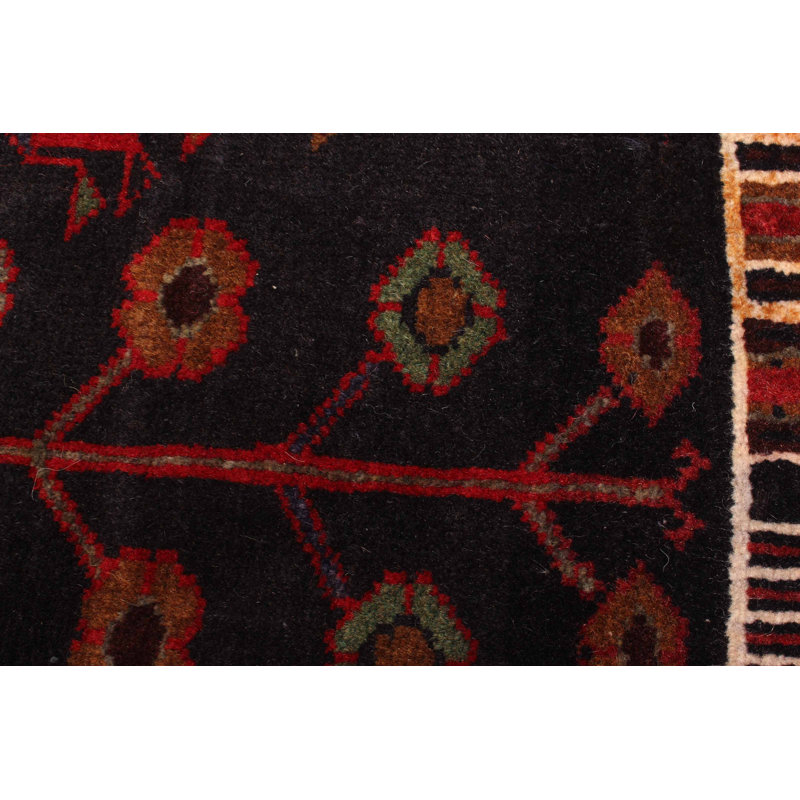 Tapis noir Teimani 3 pi 1 po x 4 pi 5 po