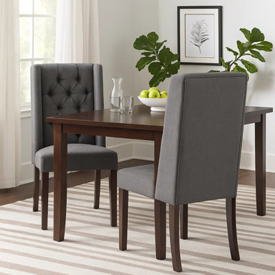 Ensemble de 2 chaises de salle à manger Nathan, bois brun foncé, dossier à oreilles gris touffeté