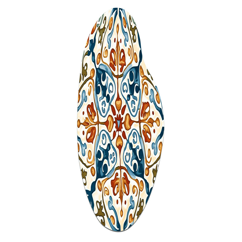 Carreaux de la Méditerranée en bleu rétro III - tuile abstraite incurvée en métal asymétrique, H 30 po x l 11 po