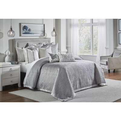 Amani Quilt Set
