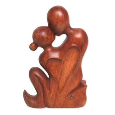 Statue en bois Eithne Loves Bond