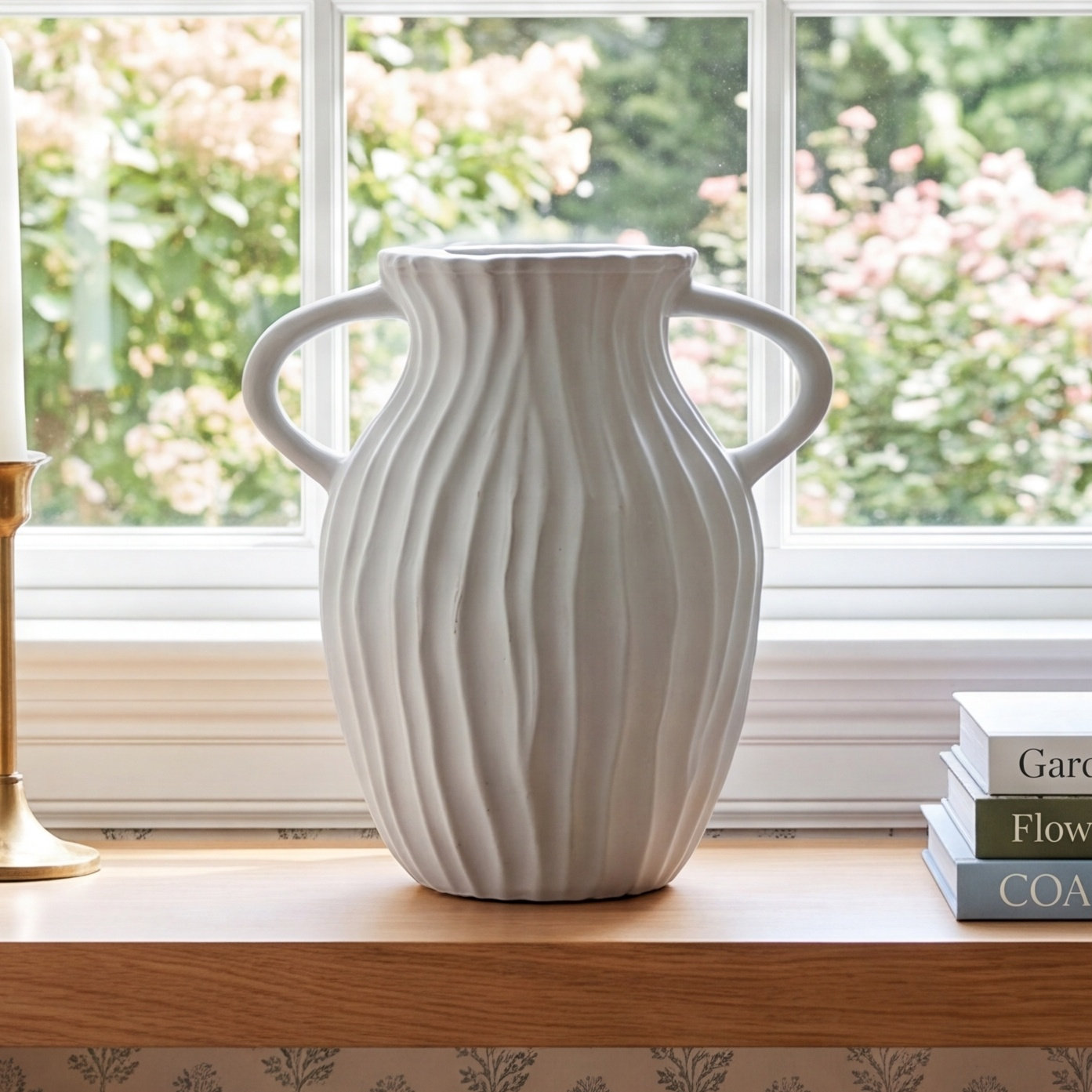 Cortia 8.25'' Handmade Ceramic Table Vase