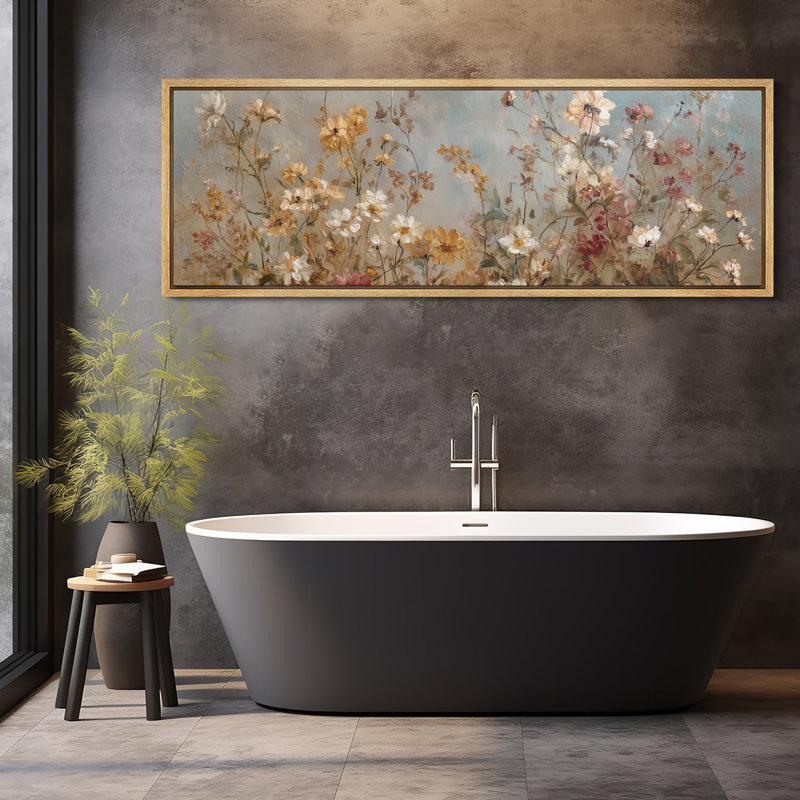 Champ de fleurs sauvages dans une palette douce et rosée avec fond de ciel bleu - grande impression encadrée sur toile de la chambre principale