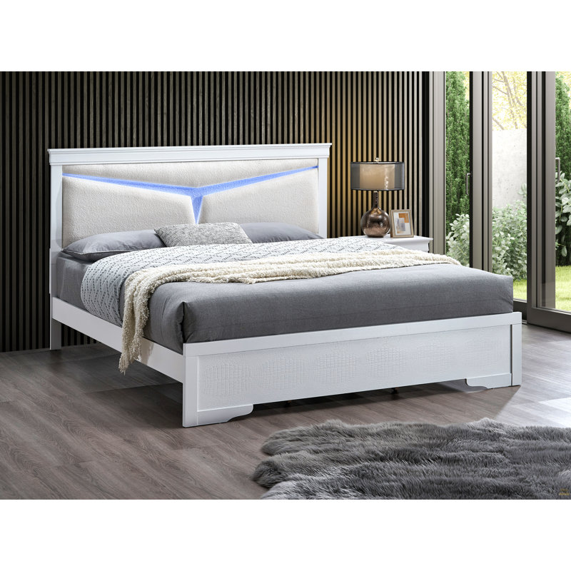 Grand lit (matelas non inclus)