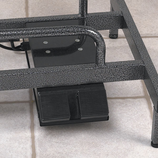 4.75'' H x 7'' W x 18.25'' D Metal Dog Table Accessory